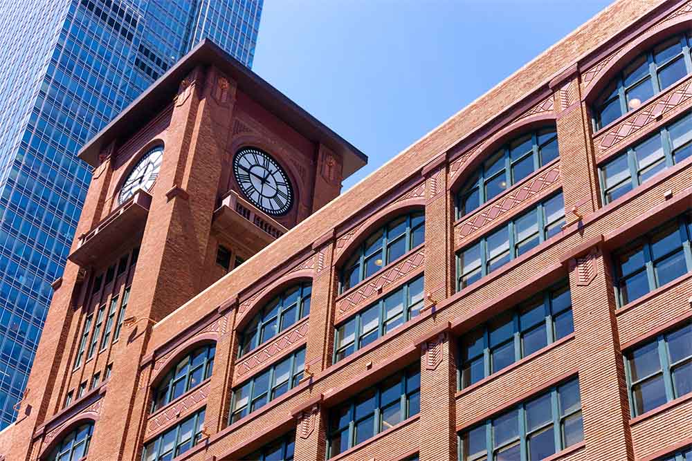 Red brick building in downtown Chicago